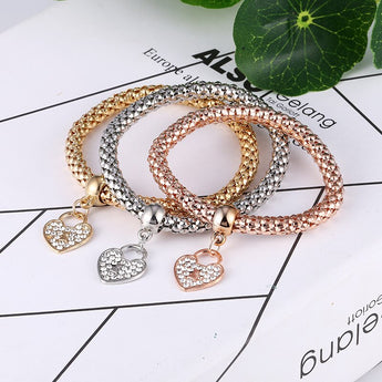 Bohopan 2019 colgante de corazón de diamante de imitación brazaletes pulseras de mujer exquisita pulseras elásticas de tres capas de Color conjunto de pulsera